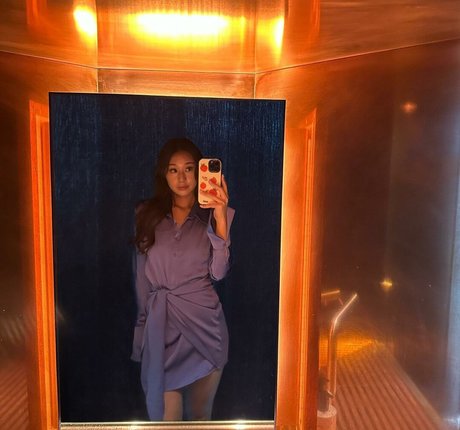 Karagii modèles nus image