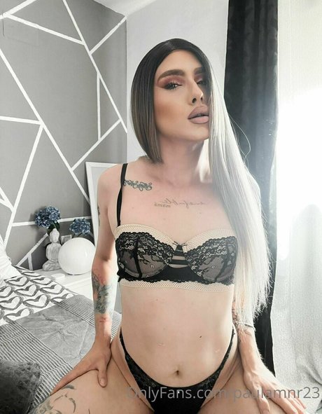 paulamnr23 star érotique photo