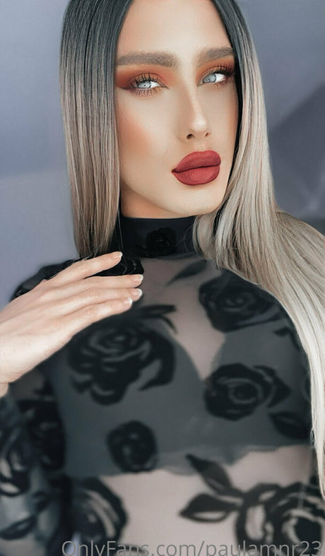 paulamnr23 star du porno en haute qualité des photos