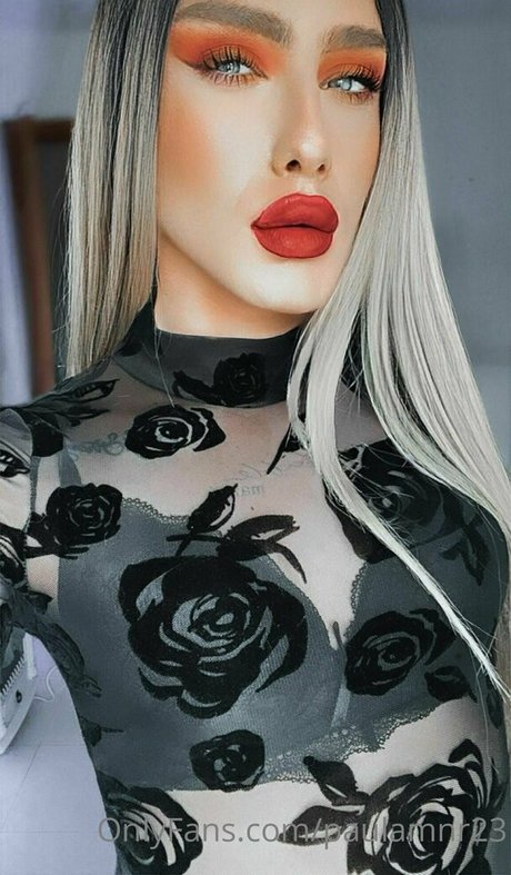 paulamnr23 étoile nue galeries