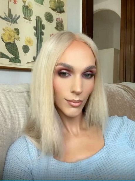 aparisi ts modèle de haute qualité photos