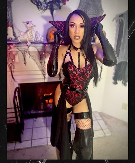 Leila Grey actrice sexy collection