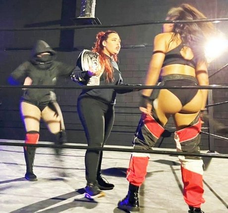 Leila Grey art modèle images