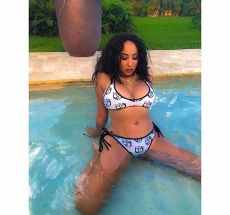 Leila Grey star du porno chaud galeries