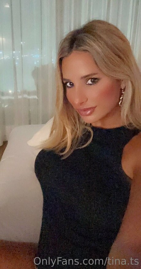 tina ts étoile chaude collection