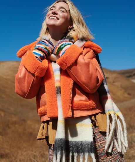 Haley Lu Richardson star du porno parfaite archive