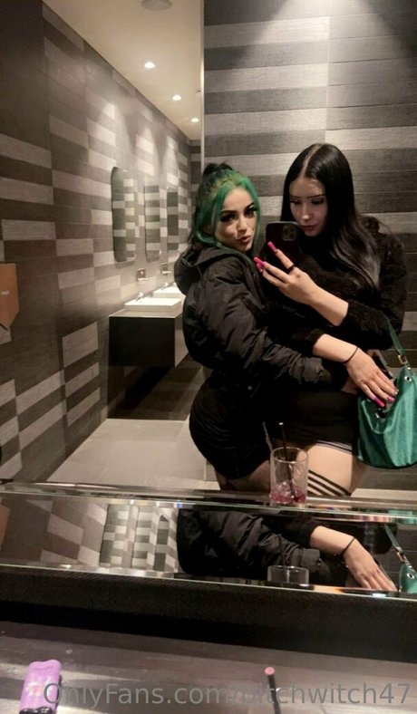 bitchwitch47 modèle de haute qualité photos