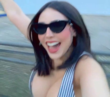 Nyvi Estephan star du porno hd image