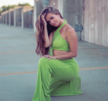 Gabby J David star du porno nue collection