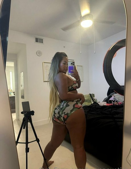 Tonti Thampitak meilleure actrice galeries