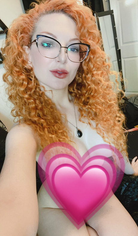 ashlewddaefree joli modèle photo