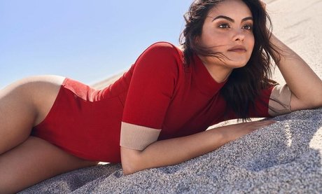 Camila Mendes meilleure star du porno img