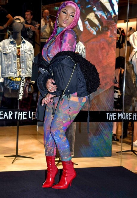 non seulementfans assez haute qualité img