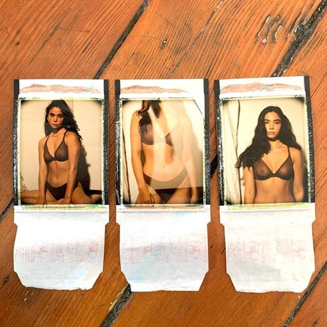 Christina Nadin modèle chaud galeries