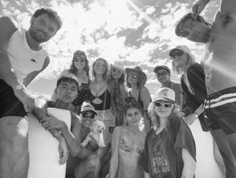 Natalie Alyn Lind modèle nu photo