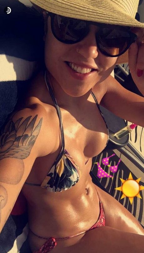 Leticia Bufoni actrice chaude galerie