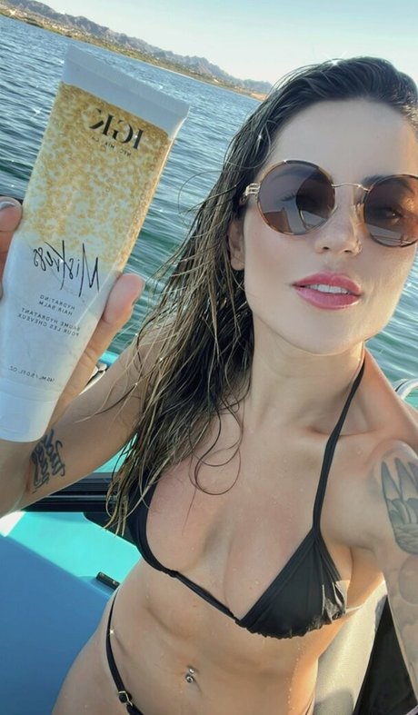 Leticia Bufoni actrice adulte galeries