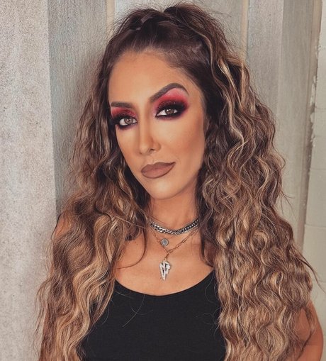 Dr Britt Baker star du porno belle des photos