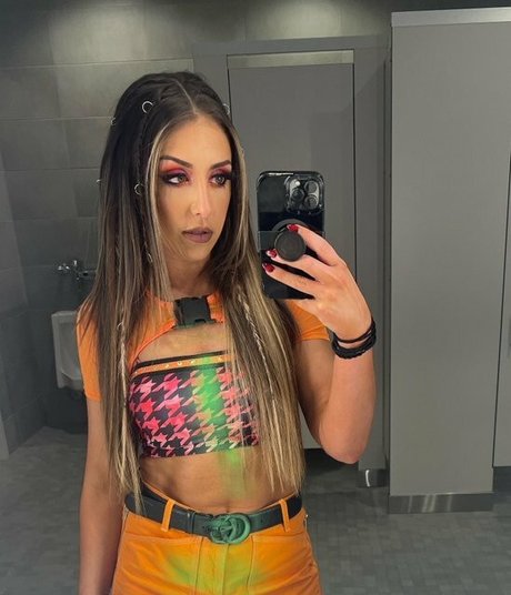 Dr Britt Baker modèle xxx images