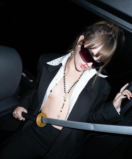 Victoria De Angelis étoile adulte img