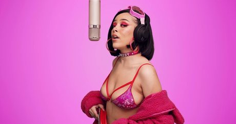 Doja Cat étoile parfaite galeries