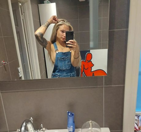 Johanna Juhlin étoile hd img