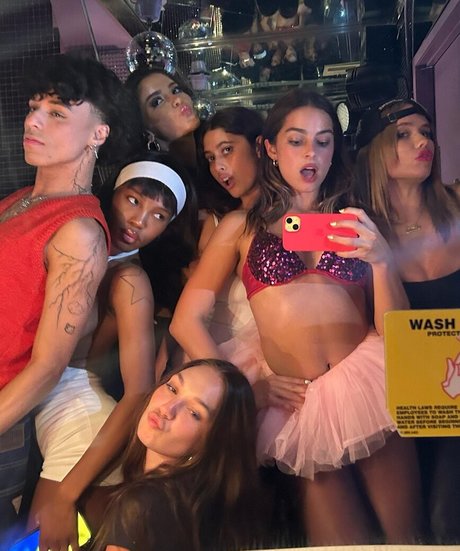 Maddie Ziegler haut de star du porno galeries