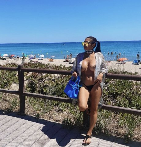 JYoffe143 modèle artistique galeries