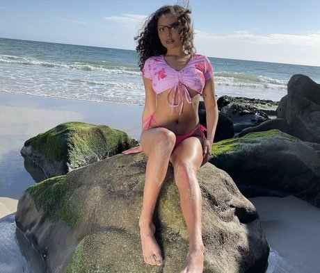 mayawaifu modèle xxx images