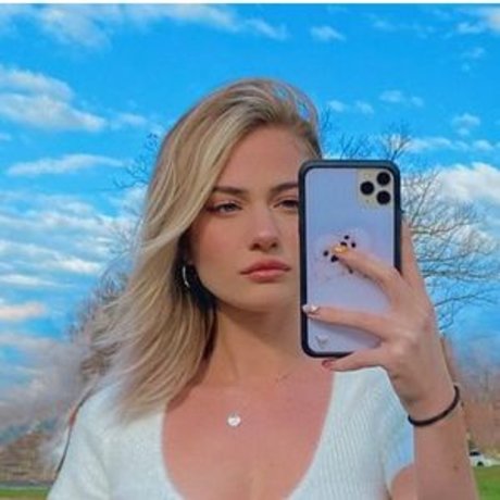 Kennedy Walsh haut modèle photos