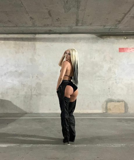 Casi Davis étoile nue archive