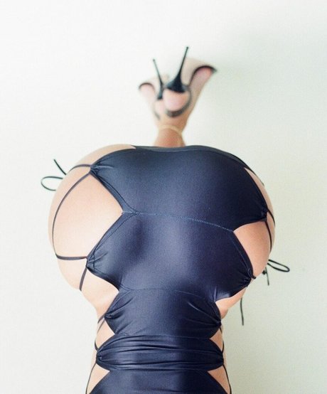 Casi Davis modèle sympa archive