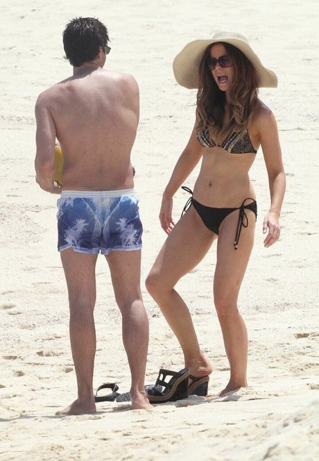 lesbiennes strapon onlyfans nu chaud img