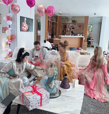 journaliste onlyfans top jolie photos