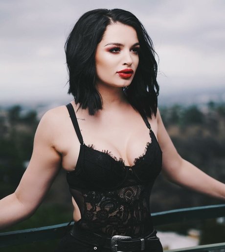 Saraya Bevis Profilfoto