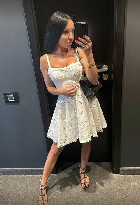 Mightyan modèles nus photo