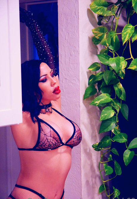 jasminedark69 modèle nu archive