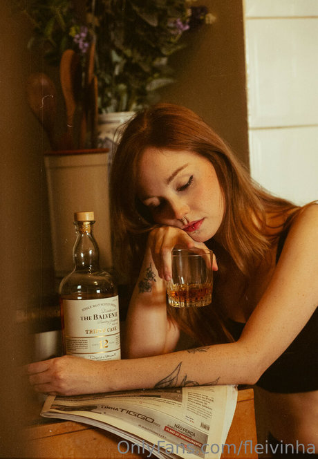 Flavia Sayuri xxx star du porno des photos