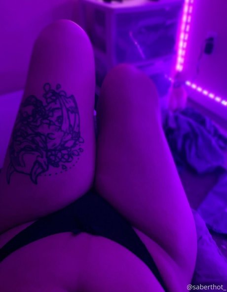 saberthot star du porno nue galeries