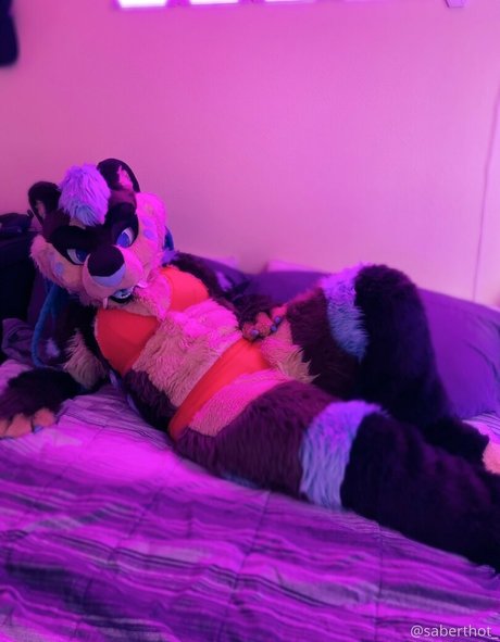 saberthot actrice sexy des photos