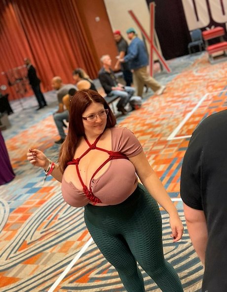 brune petite onlyfans top sympa archive