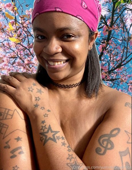 yummybrownfox nus star du porno image