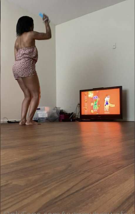 yummybrownfox modèle érotique images