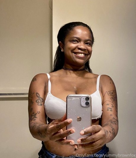 yummybrownfox star du porno en haute qualité des photos
