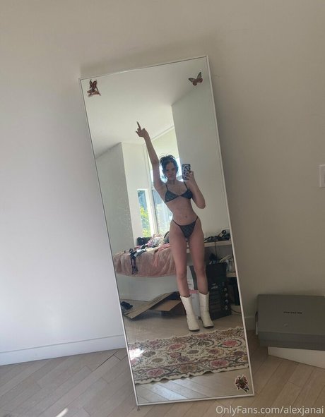 alexjanai jolie étoile photos