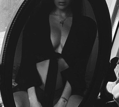 Rita Flores modèle meilleur galeries