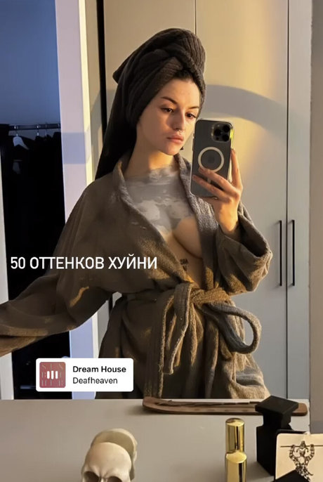 Rita Flores modèle artistique galeries