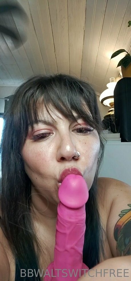 isaluvbbwfree modèle de haute qualité des photos