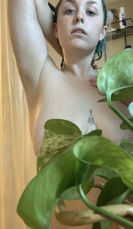 yourbbygirlselmoon star du sexe galeries