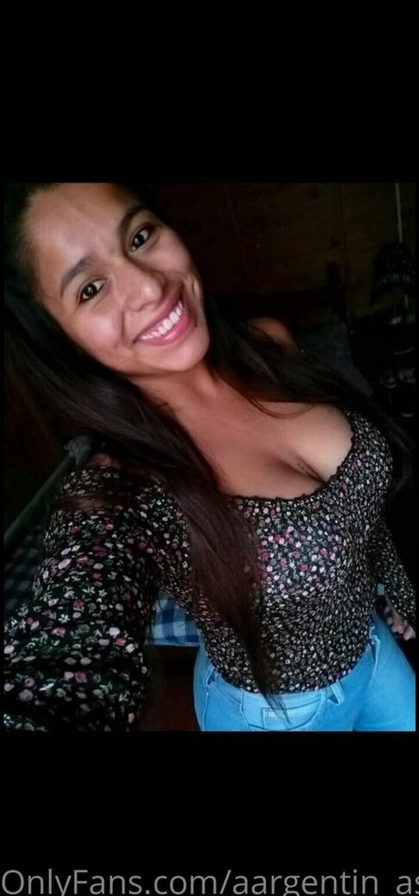 aargentin ass modèle hd photo